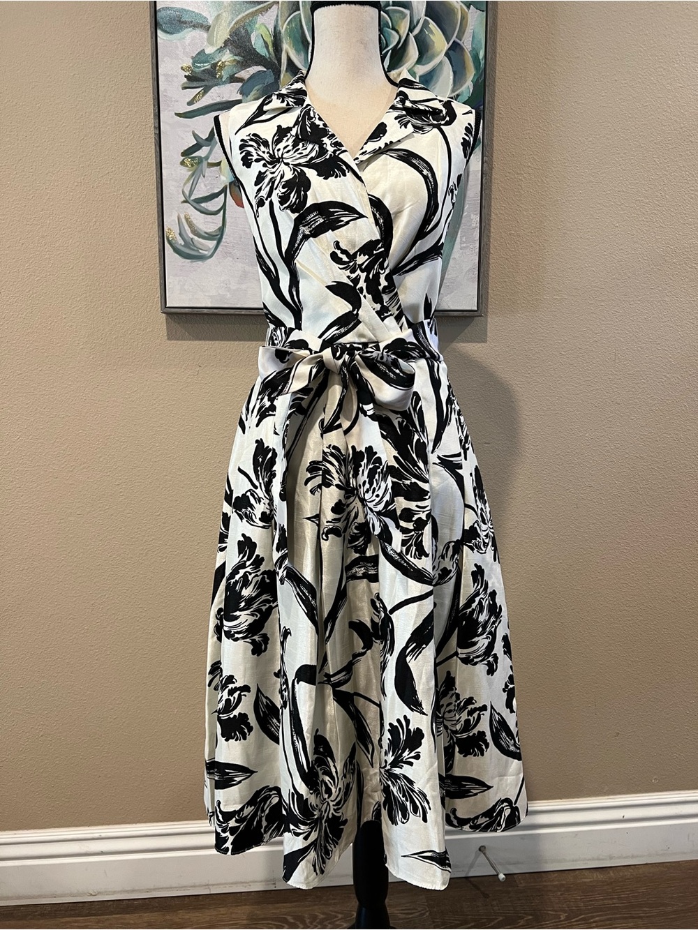 Jessica Howard Sleeveless Black & White Floral Wrap Dress with Waist Tie